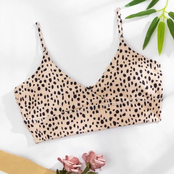 ROMWE Other - BLUSH BIKINI TOP (S)